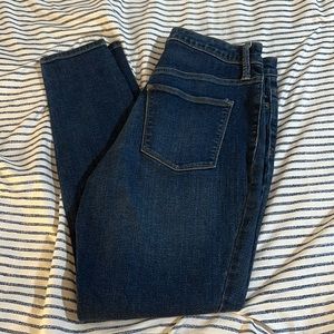 UNIVERSAL THREAD JEANS